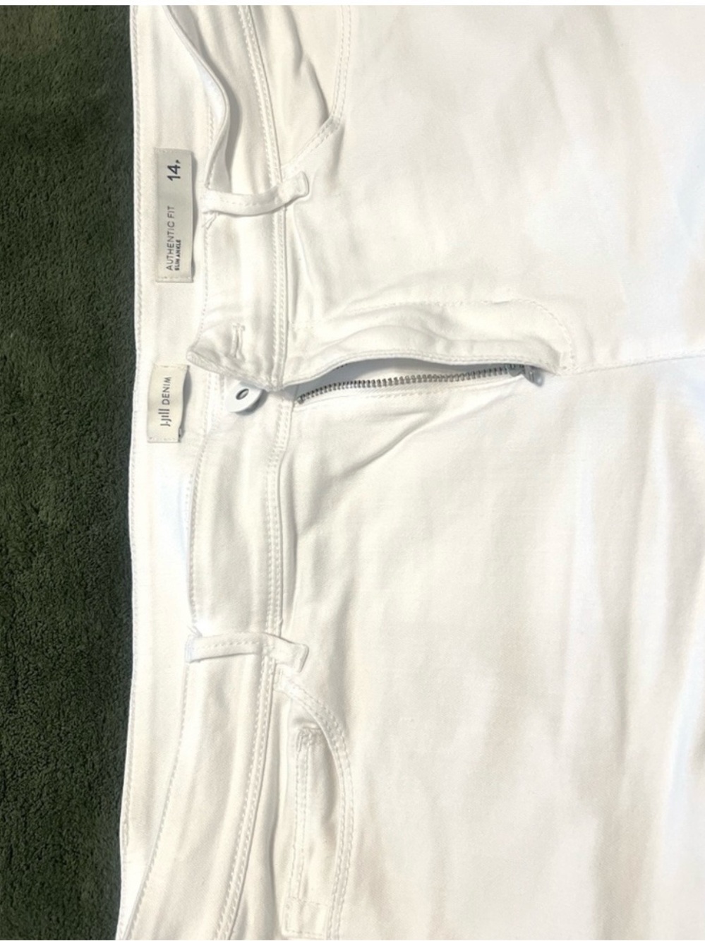 J. Jill White Slim Ankle Denim Authentic Fit Jeans - Picture 3 of 6